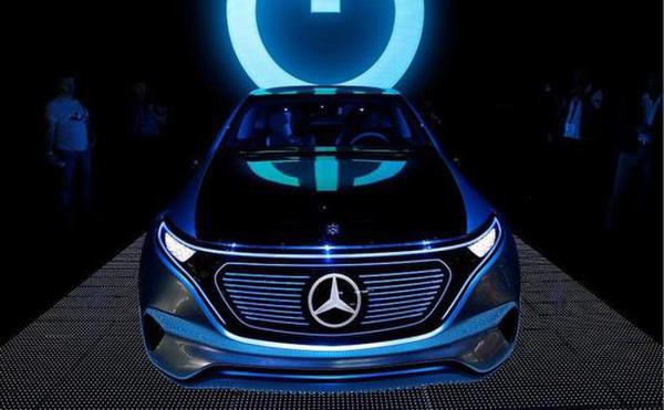 奔驰向美国工厂投资10亿美元 制造电动汽车