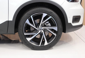 沃尔沃全新XC40正式亮相 配备安全系统