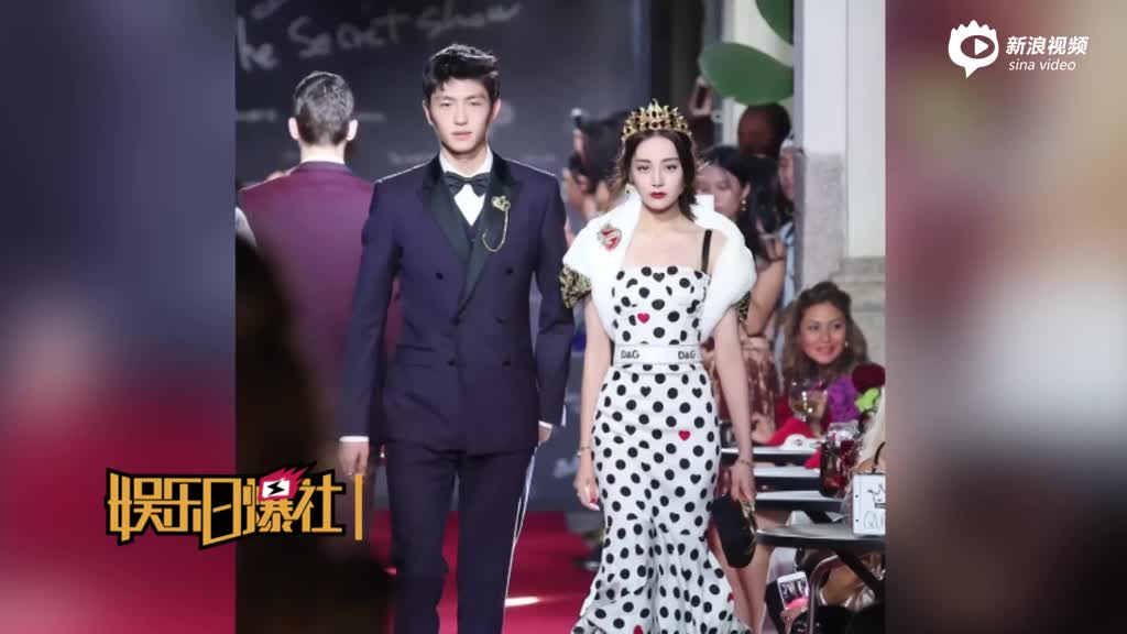 迪丽热巴女王气场全开 狂扭水蛇腰胸以下全是腿