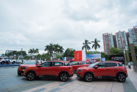 东风雪铁龙爆款SUV天逸 首批新车交付广州用户-图9