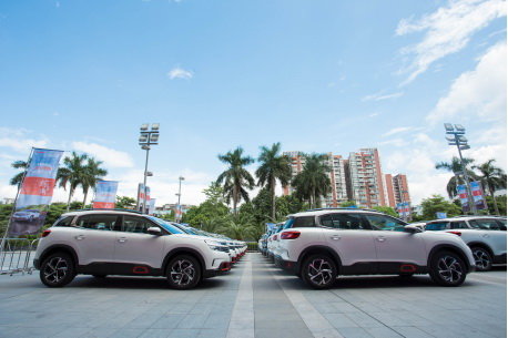 东风雪铁龙爆款SUV天逸 首批新车交付广州用户-图10