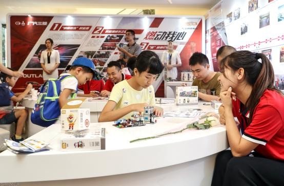 喜迎欧蓝德上市一周年，广汽三菱“燃动生活”品牌日盛大开幕-图5