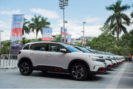 东风雪铁龙爆款SUV天逸 首批新车交付广州用户-图8