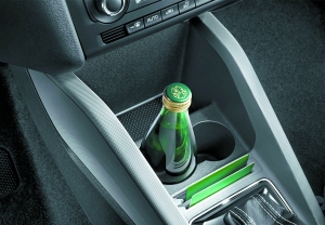 车上藏私房钱？隐蔽储物空间大揭秘