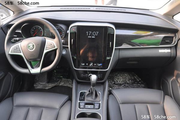 十万块买辆七座MPV 颜值/性价比双丰收