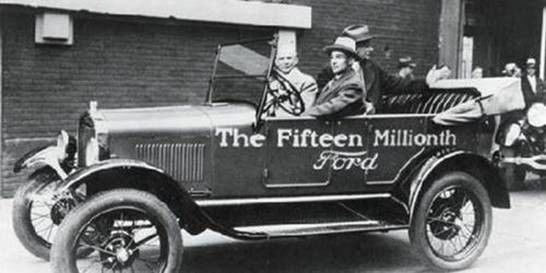 凭他一己之力，改写了美国汽车业的进程