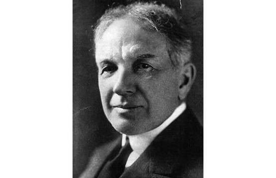 凭他一己之力，改写了美国汽车业的进程