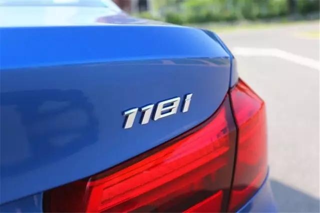 放心吧~即便是入门的118i驾驶质感也还在