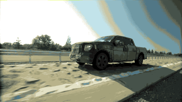 ▲试车场里搞测试，耗时耗力