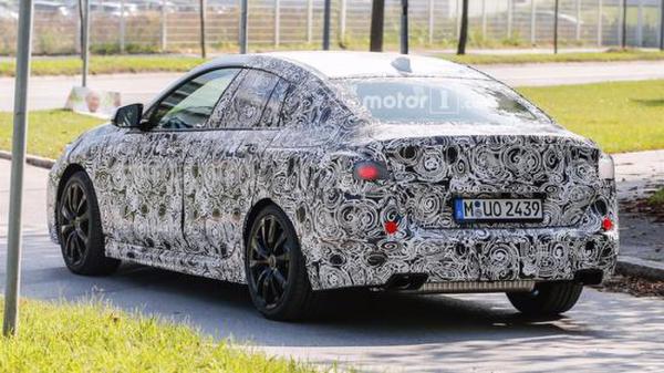 定位四门轿跑车 宝马2系Gran Coupe谍照