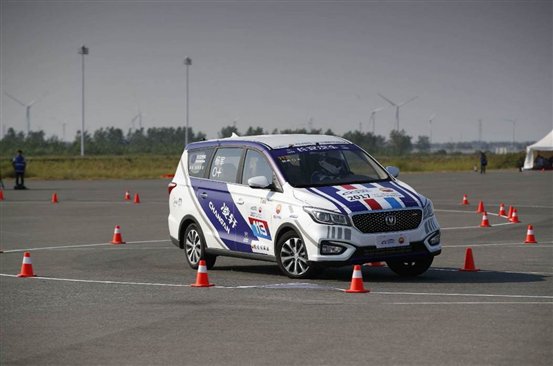 秒杀宝骏730卫冕“六冠王”其实光拼颜值就赢了