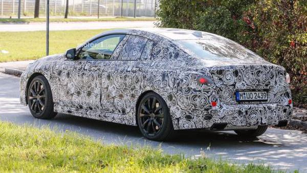 定位四门轿跑车 宝马2系Gran Coupe谍照