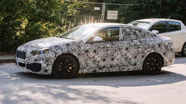 定位四门轿跑车 宝马2系Gran Coupe谍照