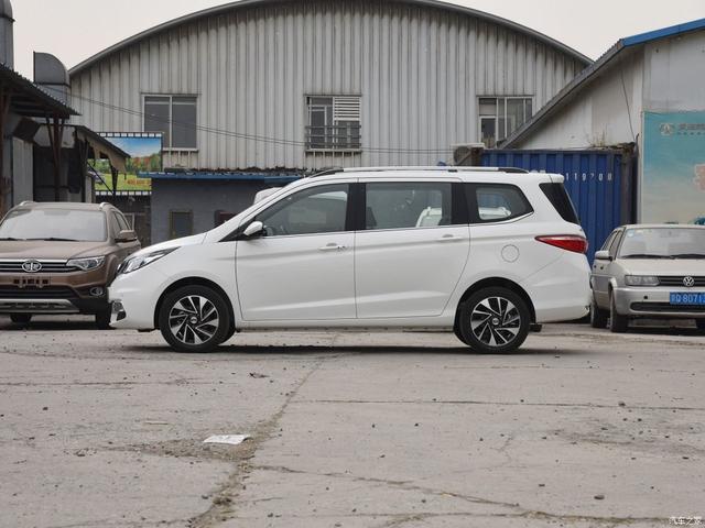 神车对比：5万首选何必MPV？新家轿时代悄然来临