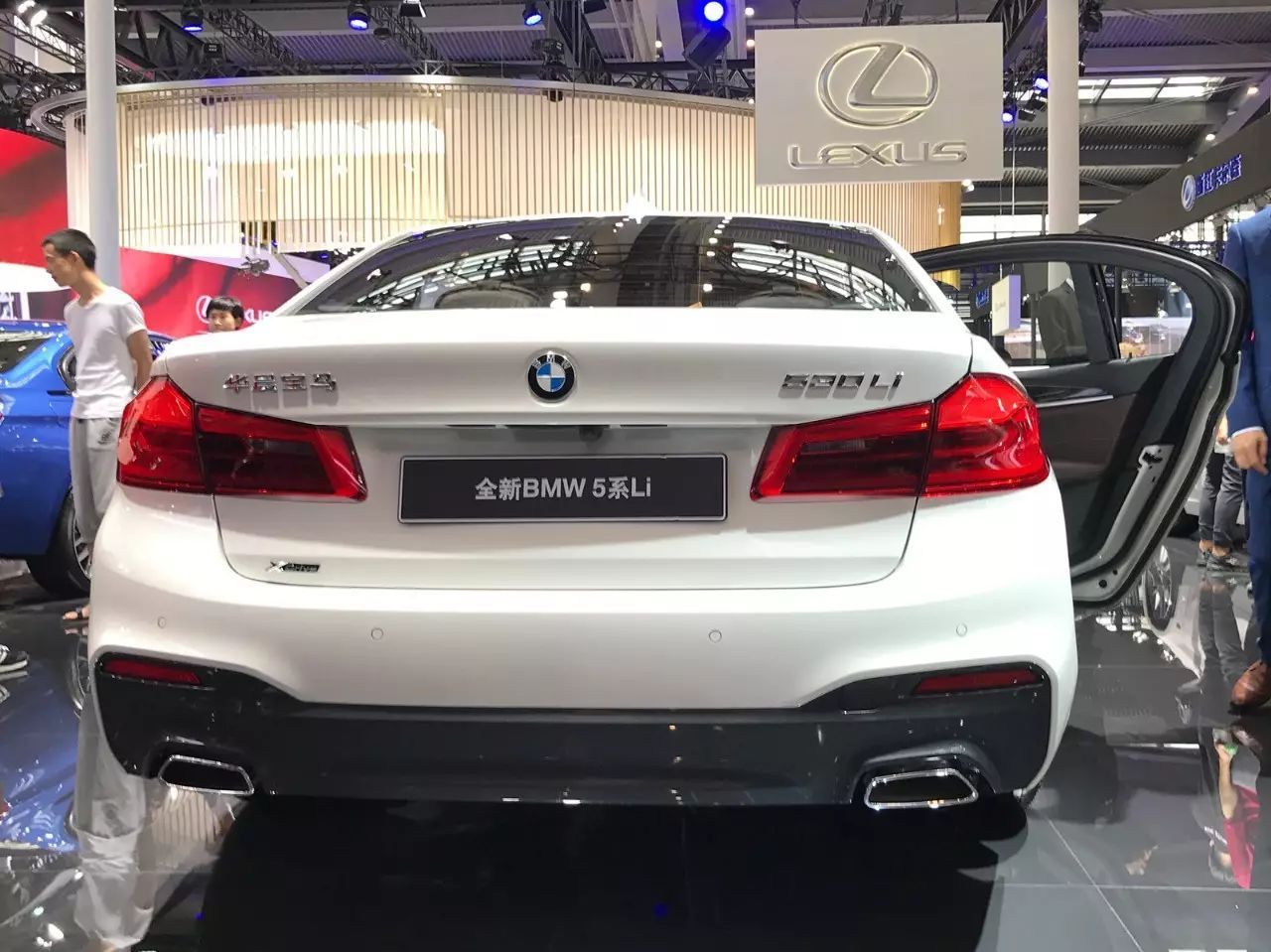 新宝马5系来了，还有买7系的必要吗？