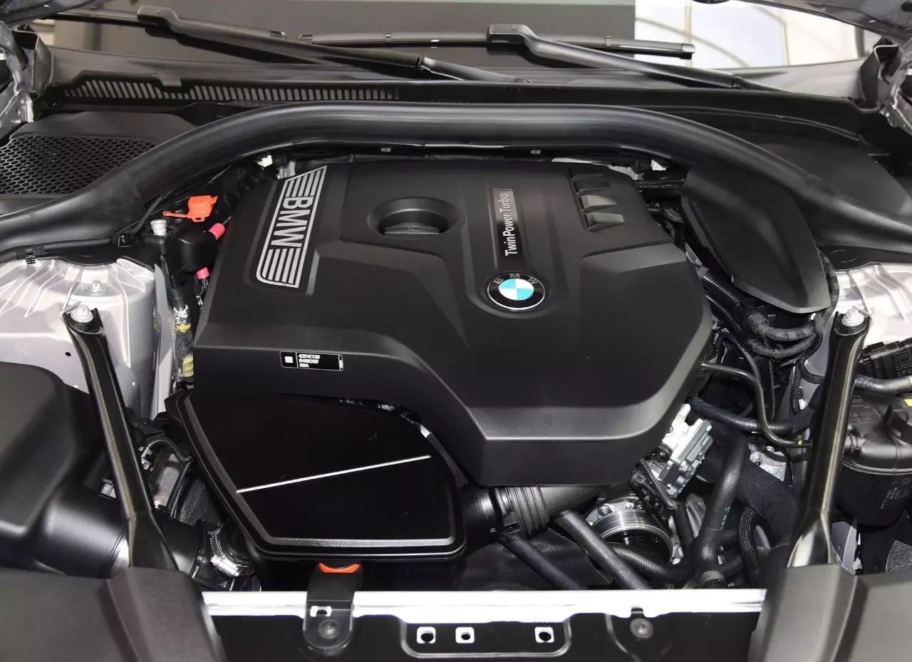 新宝马5系来了，还有买7系的必要吗？