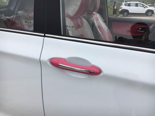 节庆团聚日 女神惊喜时 女神座驾 飞驰而至