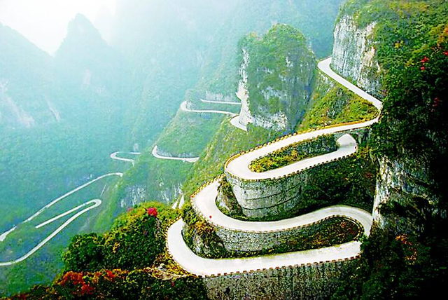 山区驾车危险度极高？这6点保命技巧不得不看