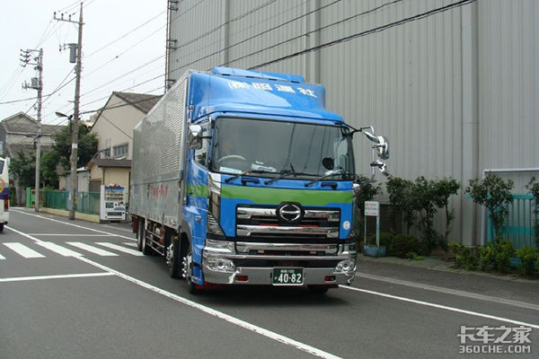 日本重卡用啥变速箱?除了ZF还有奔驰AMT