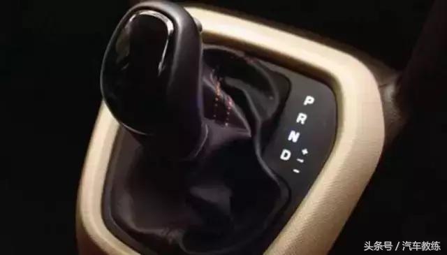 [转帖]自动挡等红灯时要换成N档吗？很多人都不懂