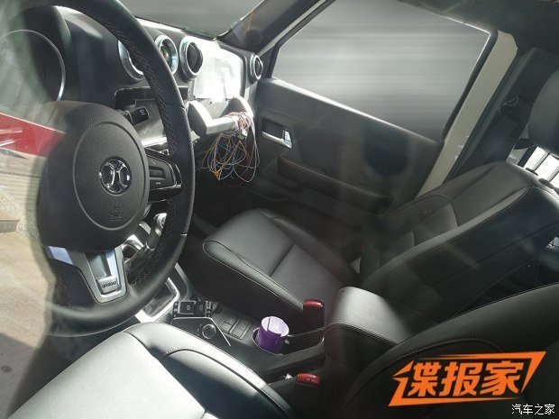 新款北京BJ40L谍照曝光 或广州车展亮相