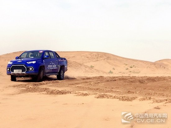 售13.26万元起 高端皮卡江铃域虎上市