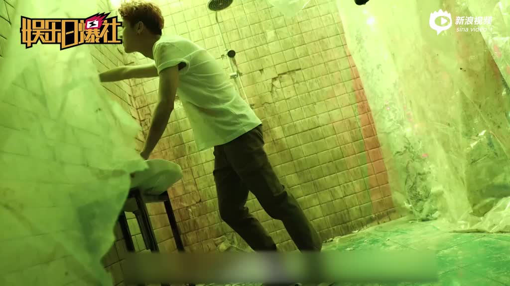 视频：鹿晗公开与关晓彤恋情 不仅没掉粉一小时反增43万