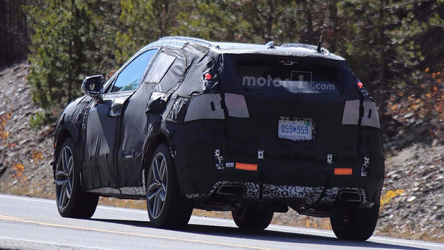 凯迪拉克XT4再曝谍照 搭载超级巡航系统