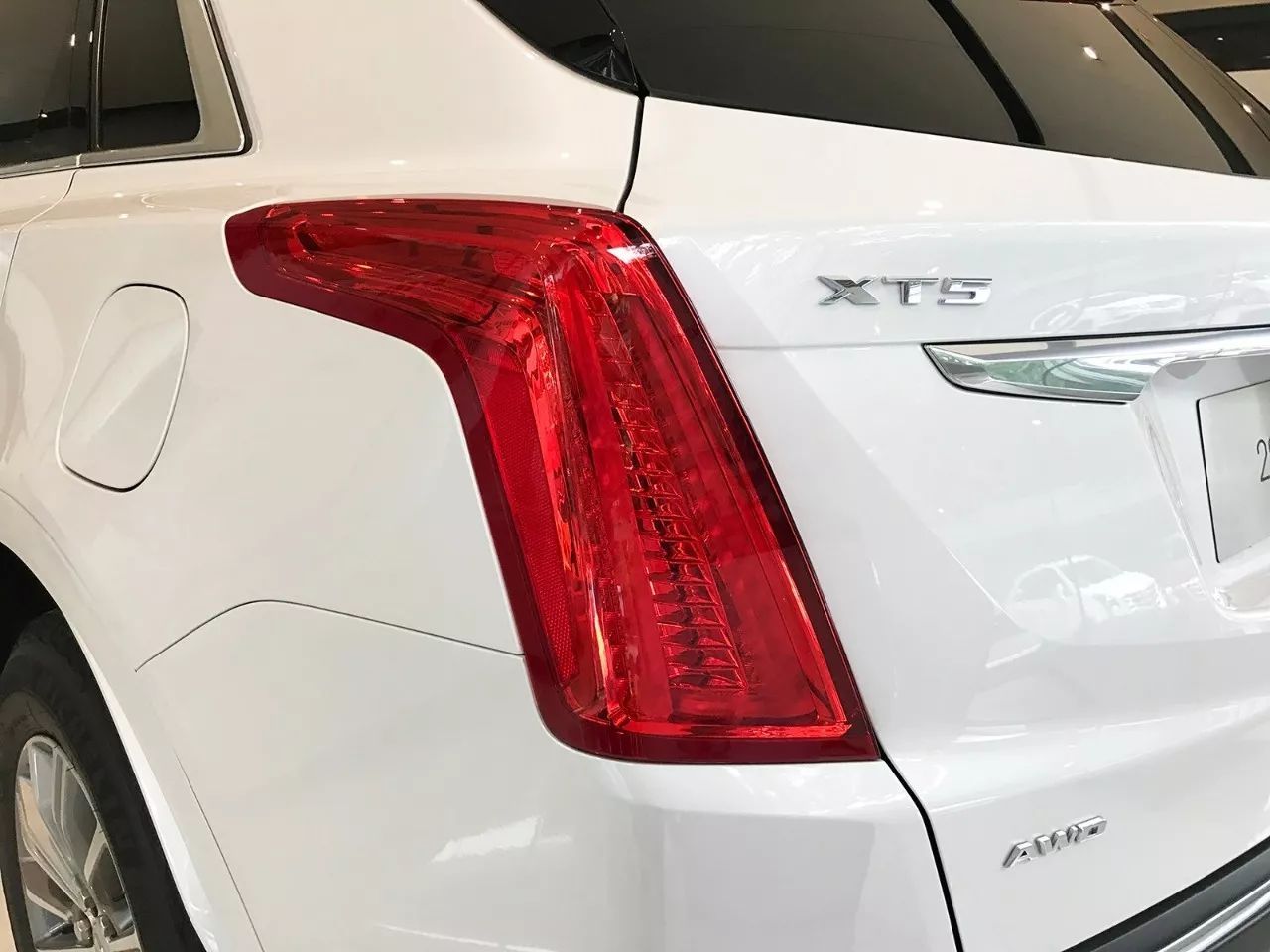 如果你能忽略几个细节上的“不完美”，凯迪拉克XT5可选