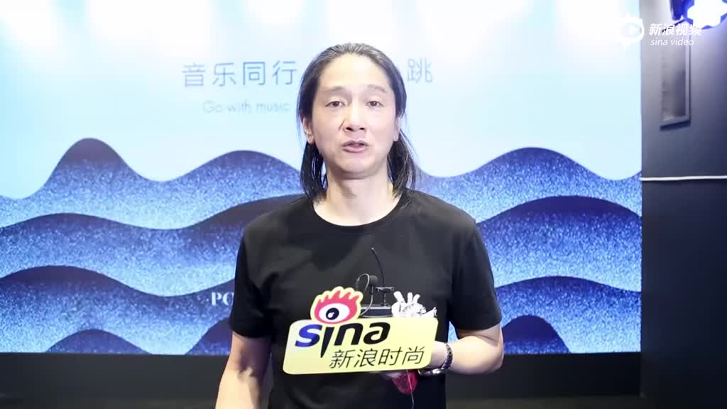 摇滚男神高旗平时最爱穿的是