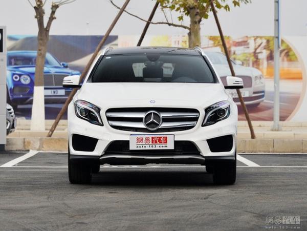 奔驰GLA 2016款 GLA260 4MATIC运动型
