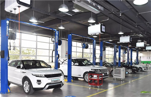 在这个颜值论输赢的时代，捷豹路虎还要拼服务