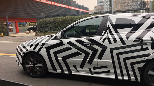 奔驰A级/大众POLO领衔 一周海外重点新车