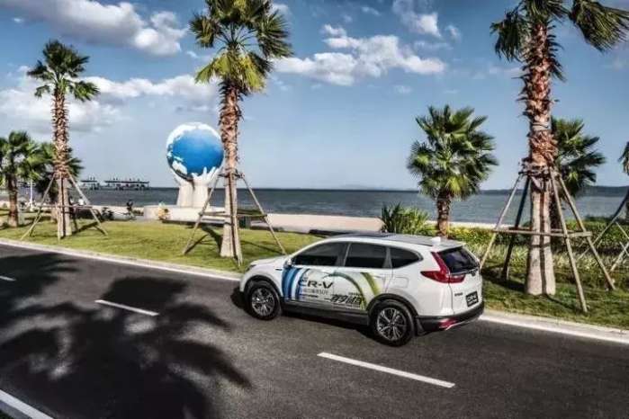 还在王者峡谷两日游? 车企们向你抛来大大的白眼!