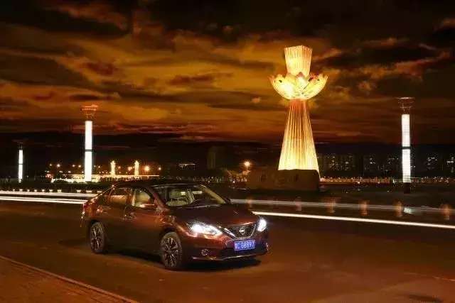 还在王者峡谷两日游? 车企们向你抛来大大的白眼!