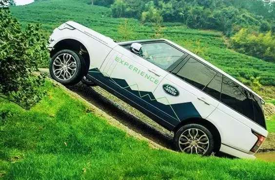 还在王者峡谷两日游? 车企们向你抛来大大的白眼!