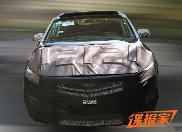 吉利全新MPV谍照曝光 或于明年年底亮相