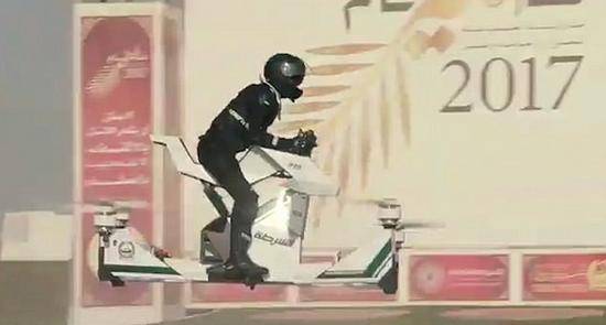 果然土豪国！迪拜警方新座驾能跑还能飞