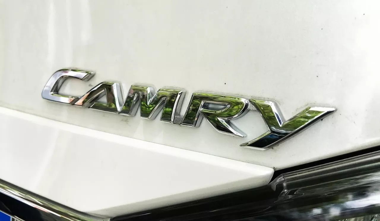 ES只是豪华版凯美瑞吗？我来告诉你多出的10万花在了哪儿