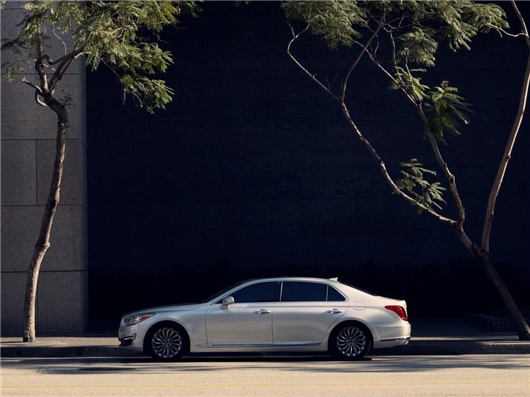 捷恩斯入华沉浮记