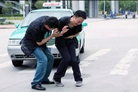 [转帖]交警提醒车主：遇到碰瓷者，车主最好这样做！