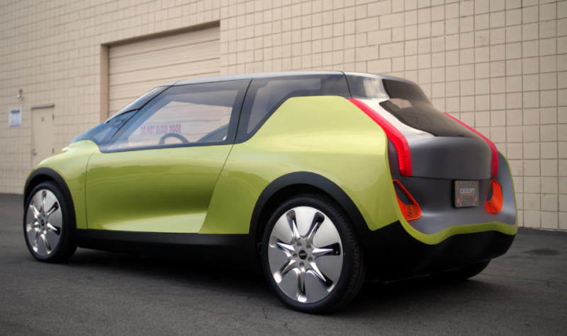 说它是汽油车 它还能纯电动 这辆特别的MINI挂个什么牌照好？