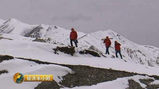 这条世界最高海拔高速公路隧道咋修建的？