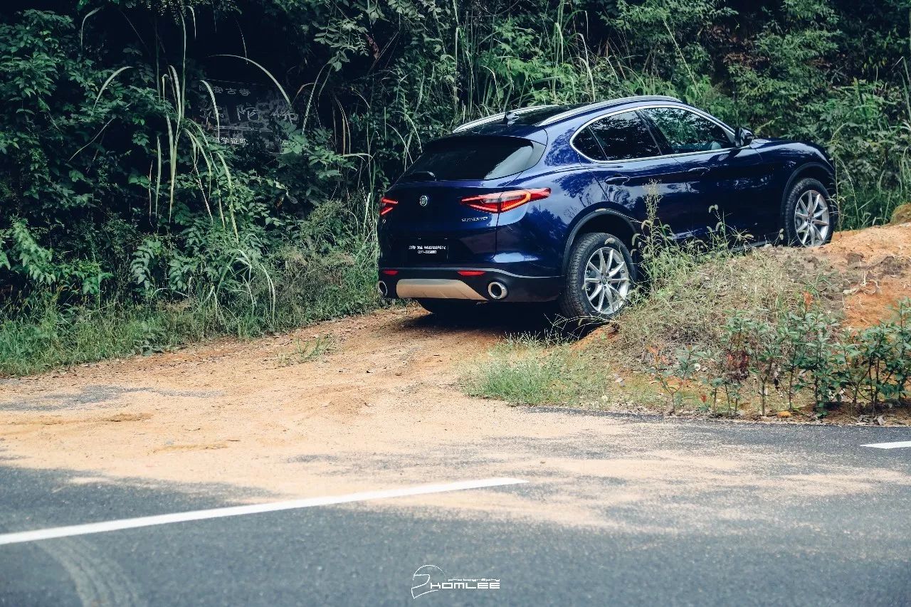 有台SUV要和你聊驾驶乐趣丨试Stelvio