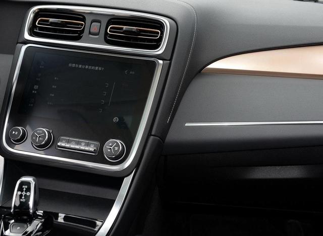 长城魏派刚卖火，却遇上了这个大敌，光发动机就能让魏颤抖