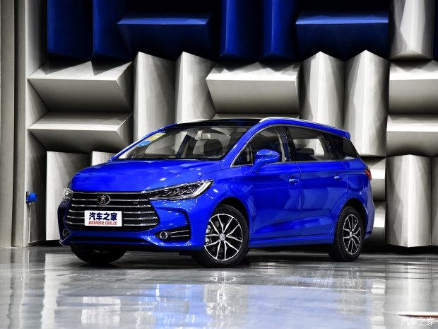 比亚迪 宋MAX 2017款 1.5T 手动舒适型