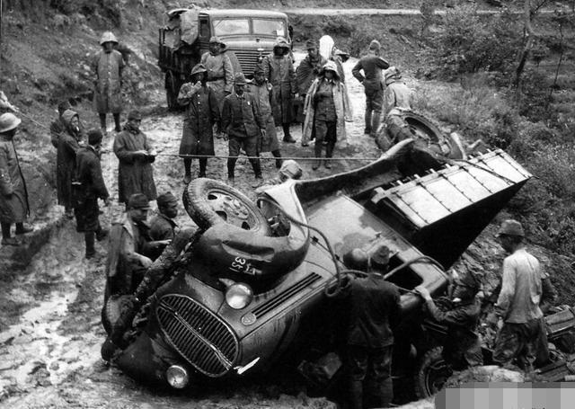 [转帖]二战时候的日本人竟然开着这些车来的中国