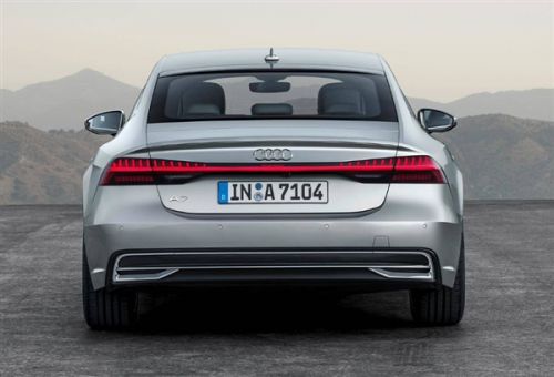 看完奥迪全新A7的OLED矩阵式尾灯 真心给“灯厂”跪了