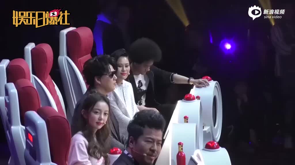 罗大佑戴佩妮同台飙歌