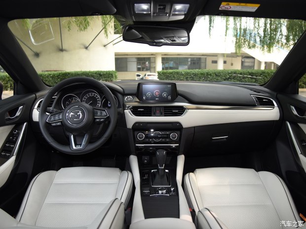 一汽马自达 阿特兹 2018款 2.5L 蓝天至尊版